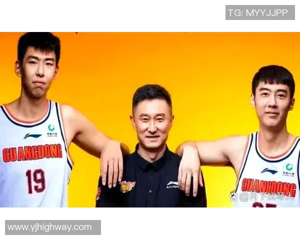 赛后分析:上海篮球队与深圳篮球队的战术对决与关键策略探讨