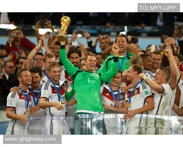 德国退役足球明星重聚畅谈往昔荣耀与未来发展